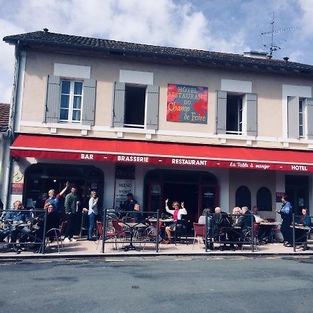 Logis Hotel Du Champ De Foire Saint-Aulaye-Puymangou Екстериор снимка